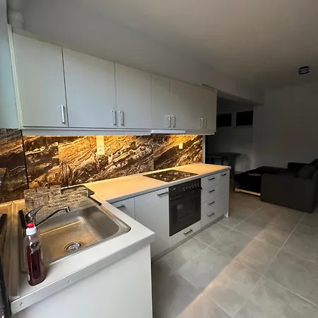 ακυρο Apartman *