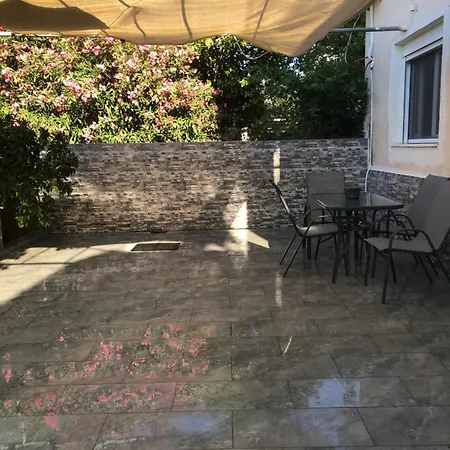 ακυρο Apartamento Petalídhion